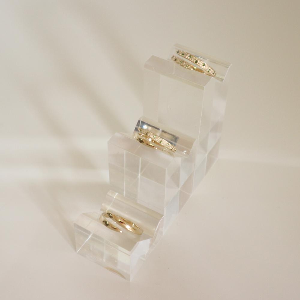 蛇をイメージしたK10ピンキーリング　鏡面仕上げ　５号　在庫限り