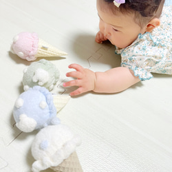 アイスクリームラトル選べる5つの味☆ガラガラ☆ままごと☆出産祝い☆プチギフト☆ファーストトイ☆赤ちゃんのおもちゃ 9枚目の画像