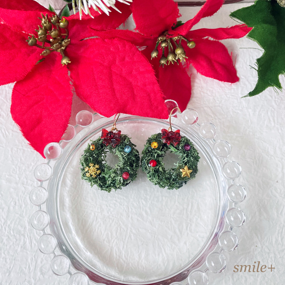 クリスマスリースのピアス/イヤリング 4枚目の画像