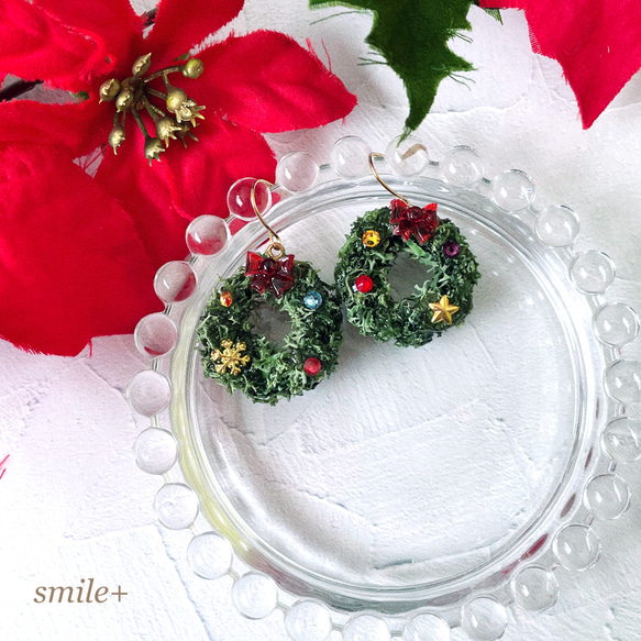 クリスマスリースのピアス/イヤリング 1枚目の画像