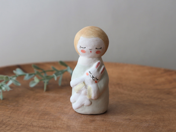 陶器で作った人形   noru doll ( ノルドール )  　白いうさぎ       〈再販〉 2枚目の画像