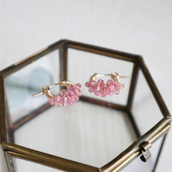 ｛ピアス/イヤリング｝14kgf/petit berries hoops ストロベリークォーツ 5枚目の画像