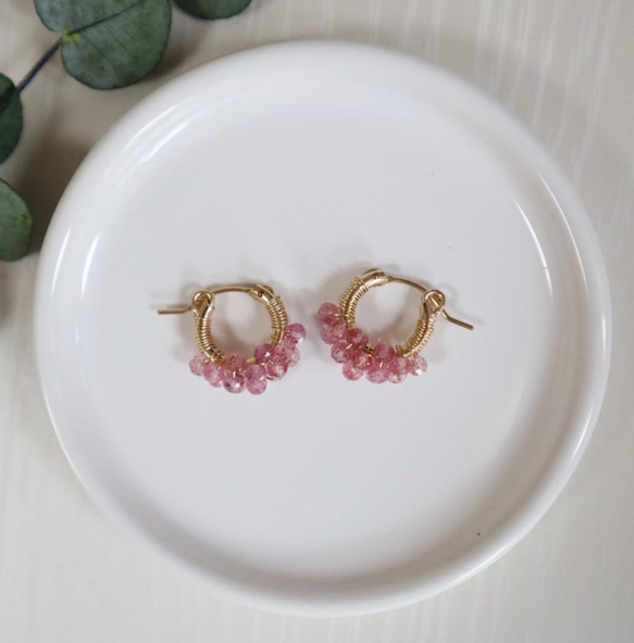 ｛ピアス/イヤリング｝14kgf/petit berries hoops ストロベリークォーツ 4枚目の画像