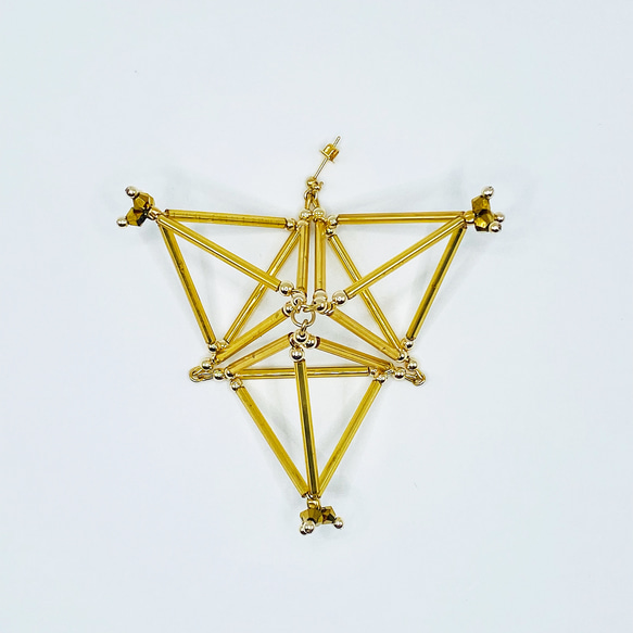 3D Triangle PIERCE/EARRING［Gold］ 1枚目の画像