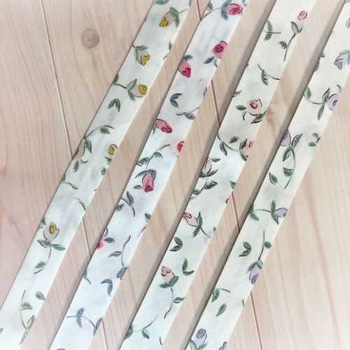 リバティ タナローン C&Sカラー フローティングフローラ バイアス  