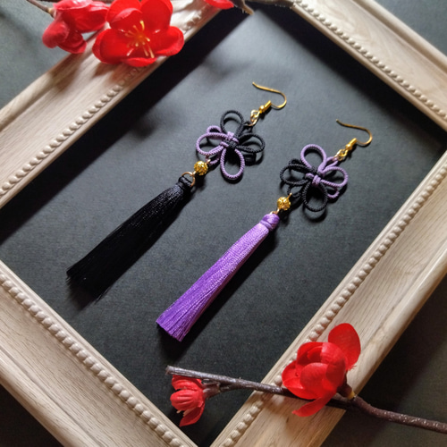 取引中】【sale】2way*ラベンダーカラーのカラフルなタッセルピアス