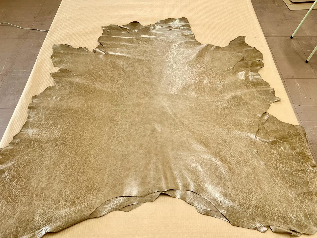 Bu002 バッファローシュリンク サンドベージュ -Buffaro Shrink Sand Beige- 水牛革