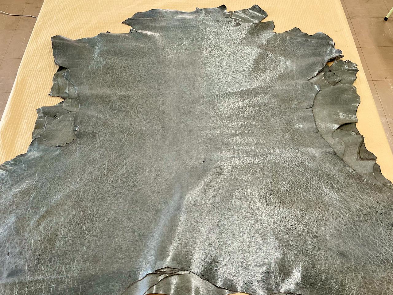 Bu003 バッファローシュリンク グレー -Buffaro Shrink Gray- 水牛革