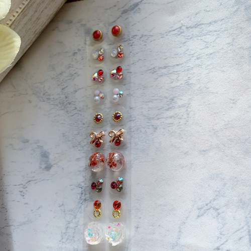 耳つぼジュエリー20粒Xmas限定レッド✧̣̥̇チタン粒 その他