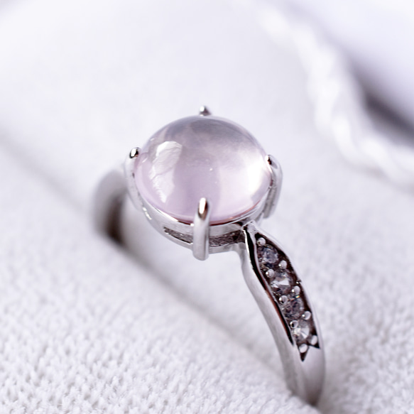 ローズクォーツのリング、指輪：カボション、丸い、まる：優しいピンク