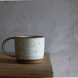 鉄粉のある　マグカップ 筒型　スープカップ　乳白系 陶器　ギフト 15枚目の画像