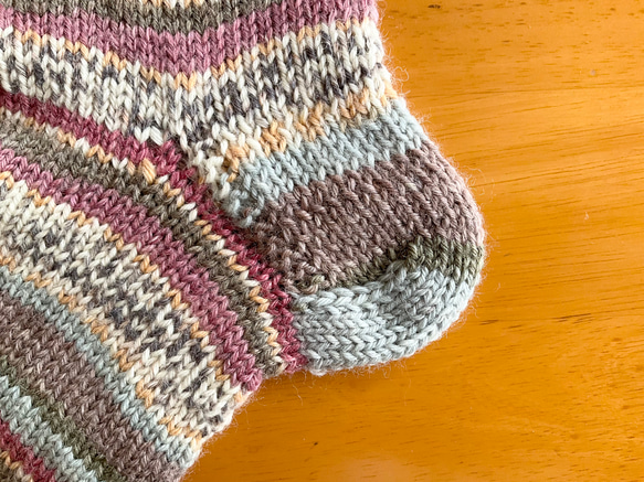 手編みの靴下  厚手 3枚目の画像