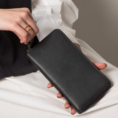 美品 Ryu 長財布 ラウンドファスナー 本革 レザー ハンドメイド ブラック 美品 Ryu 長財布 ラウンドファスナー 本革 レザー ハンドメイド