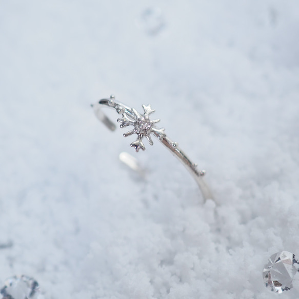 ＜※冬季限定＞*〜Snow Crystal〜* 雪の結晶イヤーカフ(silver) 2枚目の画像