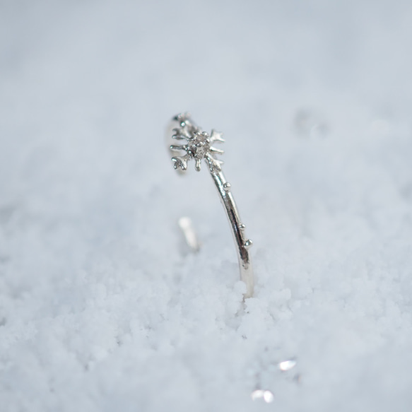 ＜※冬季限定＞*〜Snow Crystal〜* 雪の結晶イヤーカフ(silver) 3枚目の画像