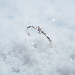 ＜※冬季限定＞*〜Snow Crystal〜* 雪の結晶イヤーカフ(silver) 4枚目の画像