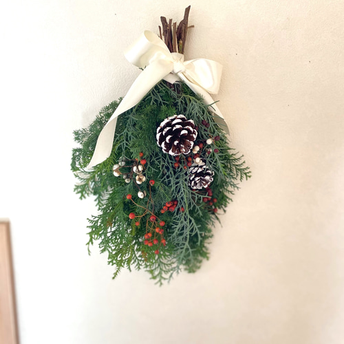 松ぼっくりのクリスマススワッグ スワッグ Cocoflower 通販 12961194