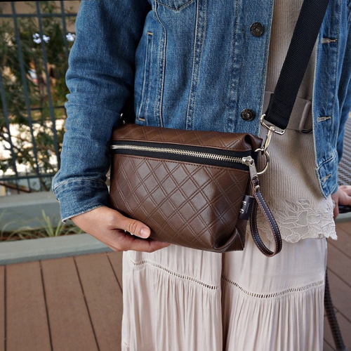 キルティング ミニショルダーバッグ【撥水エコレザー クロスボディ