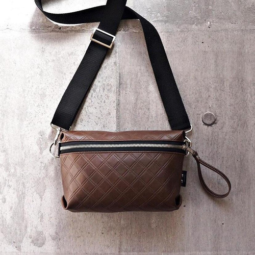 キルティング ミニショルダーバッグ【撥水エコレザー クロスボディ