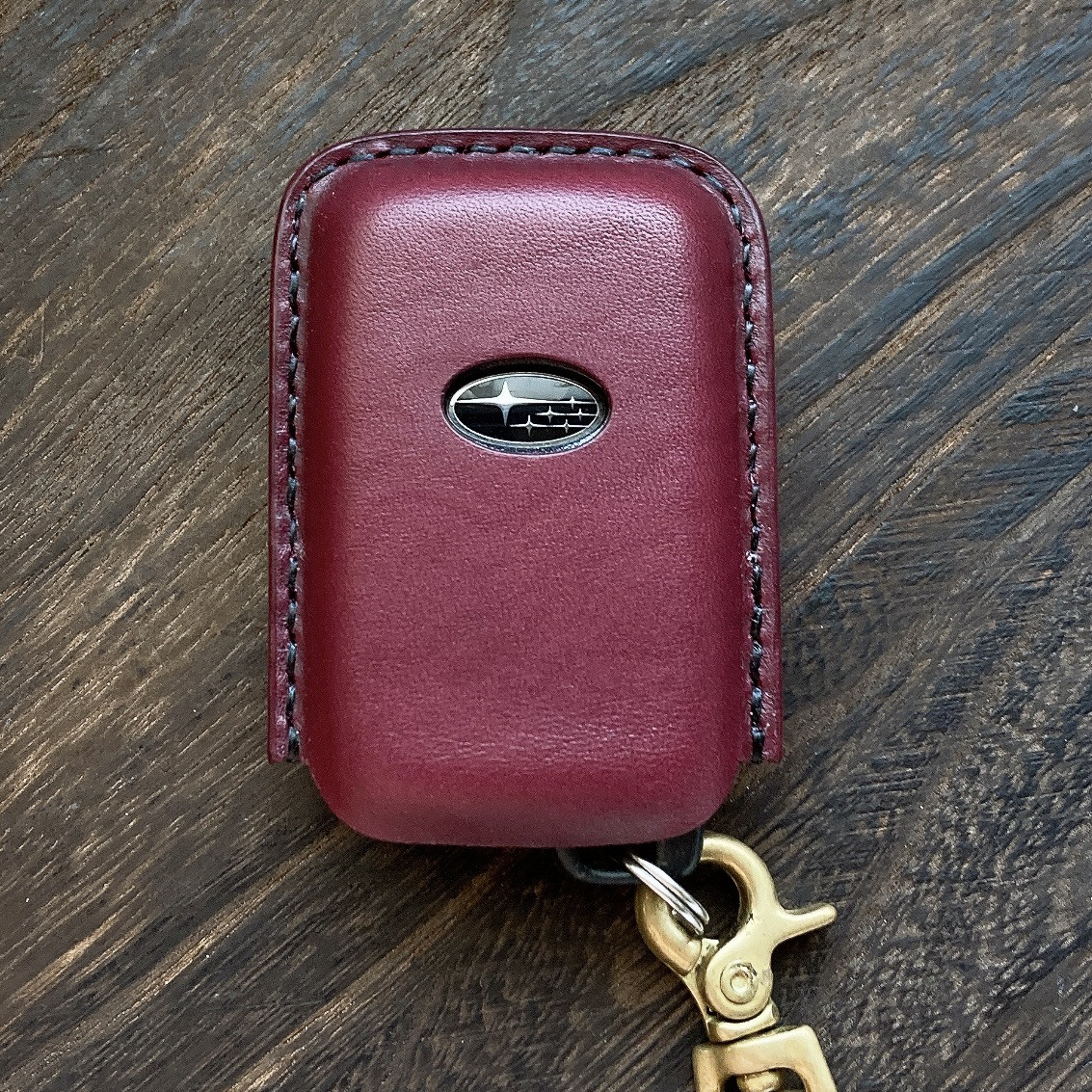 ブルガロ 赤紫 真鍮 スバル subaru 本革 キーホルダー カバー ケース