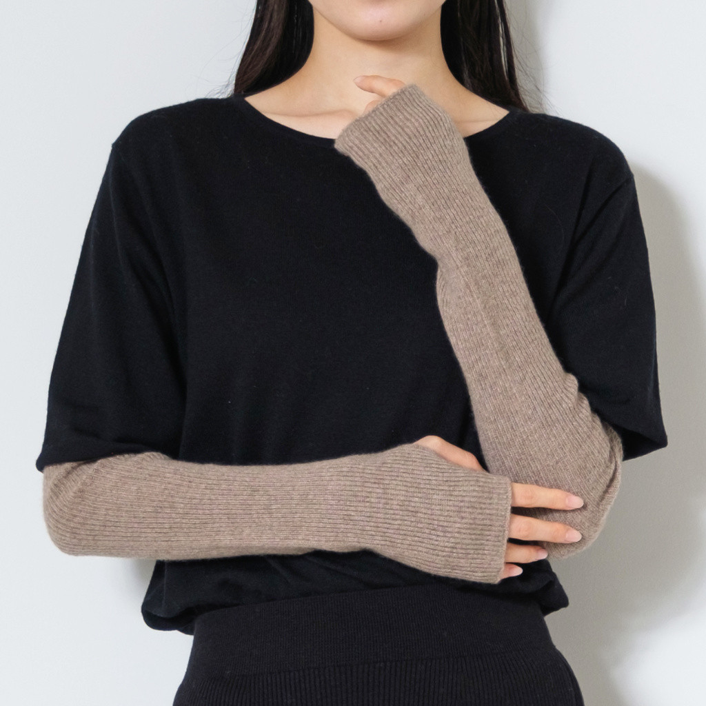 100%カシミヤ ハンドウォーマー 無染色 Natural Brown 7,821円