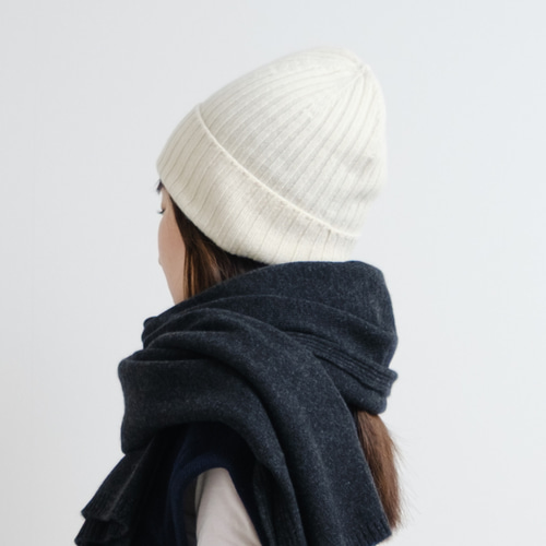 100%カシミヤ ビーニーキャップ 無染色 Raw White ニット帽・ビーニー