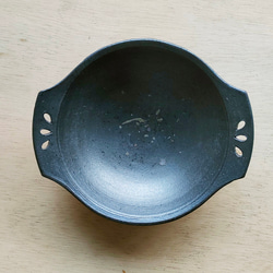 【訳あり品】シチューボウル／黒・焼き〆陶器（レンジ、オーブン、食洗機ＯＫ） 6枚目の画像