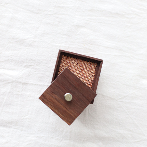 木製小物入れ〈ウォールナット〉 フリーボックス・小物入れ kz works