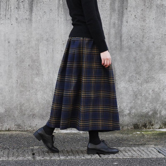 【即納】タータンチェック ロングスカート（ディープブルー）起毛 チェック 3枚目の画像