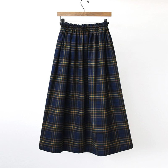 上品で大人な色合い タータンチェック ギャザースカート（ディープブルー）ポケット 起毛 チェック 5枚目の画像