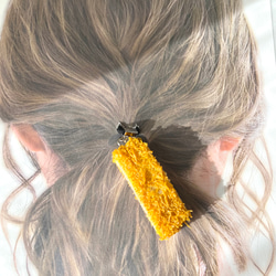 再販！　揚げたてとんかつ　ヘアゴム  ヘアアクセサリー　食品サンプル　リアル　受験　勝つ　大ぶりアクセサリー 3枚目の画像