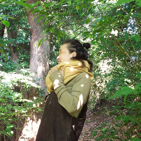 【お取り寄せ】asana HEMP100% ガーゼ 大判 ショール・草木染め●ディン 5枚目の画像