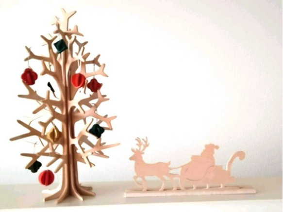 木製　クリスマス ツリー 25cm と　サンタとトナカイのセット (材質:MDF厚み2.5mm） 1枚目の画像