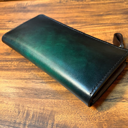 革の手染め- L字ファスナー中財布 / ディープグリーン（深緑） 1枚目の画像