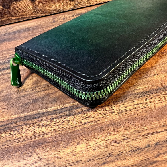 緑の金属ファスナー財布 / 革の手染め ディープグリーン（深緑） 8枚目の画像
