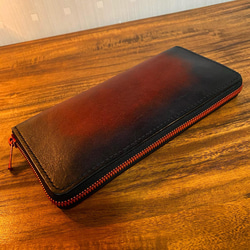 オレンジの金属ファスナー財布 / 革の手染め ブラウン（茶＋黒） 2枚目の画像