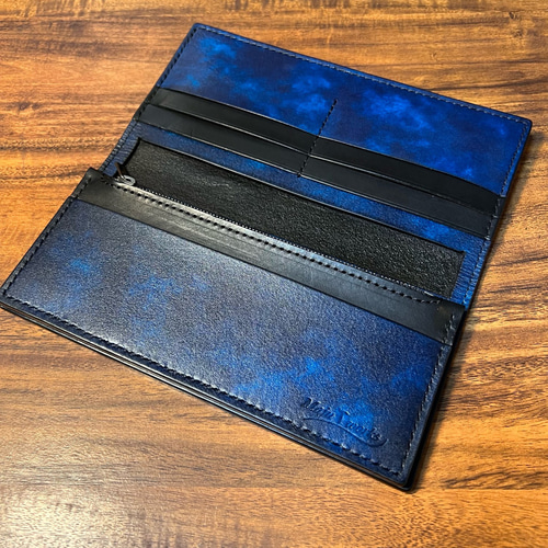 内装染色- 二つ折り長財布 / ブルー（青+紺） 長財布（メンズ） 革工房