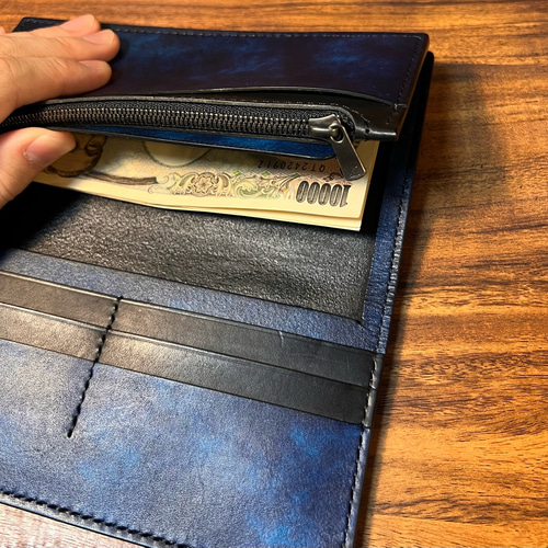 内装染色- 二つ折り長財布 / ブルー（青+紺） 長財布（メンズ） 革工房