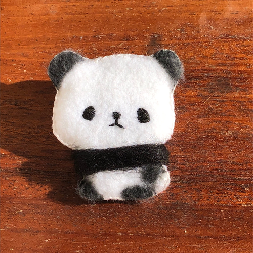 パンダ フェルトマスコット ブローチ ブローチ ちいさなうさぎ 通販