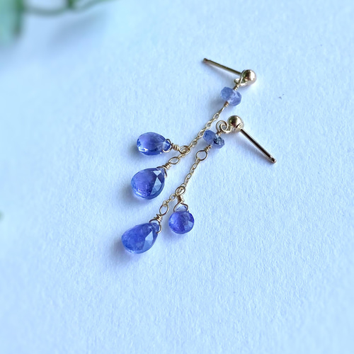 【みゆゆ】✳︎SALE✳︎宝石質タンザナイト枠留めイヤリング みゆゆ】✳︎SALE✳︎宝石質タンザナイト枠留めイヤリング 楽天