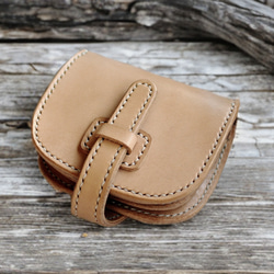 本革ころんとかわいいショートコンパクトフラップ折財布（受注制作