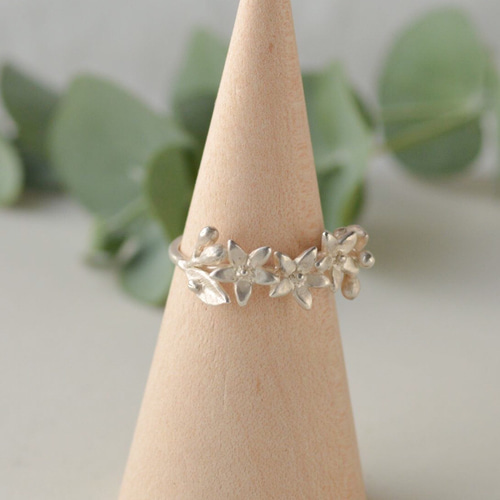 みかんの花のリング 指輪・リング eotas(イオタス) 通販 12990328