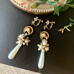 horse and flower イヤリング／ピアス 1枚目の画像