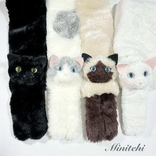 ぬいぐるみみたいな はちわれ猫マフラー エコファー ストール 防寒