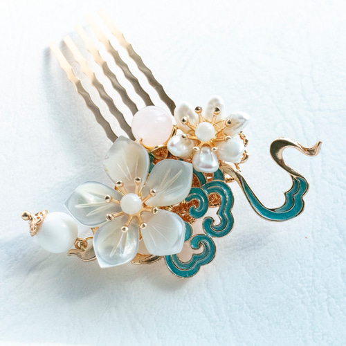 貝製コーム　ネックレス　雲モチーフ 祥雲と白蝶貝＆淡水パールの花のヘアコーム ヘアアクセサリー 髪