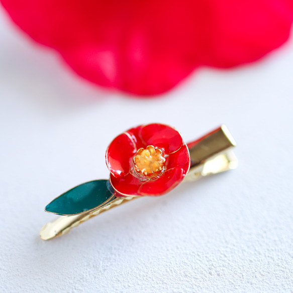 椿のヘアクリップ 7枚目の画像