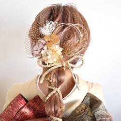 O90  ロープアレンジ　ドライフラワー　髪飾り ベージュ　ゴールド　卒業式　袴　成人式　振袖　結婚式 5枚目の画像