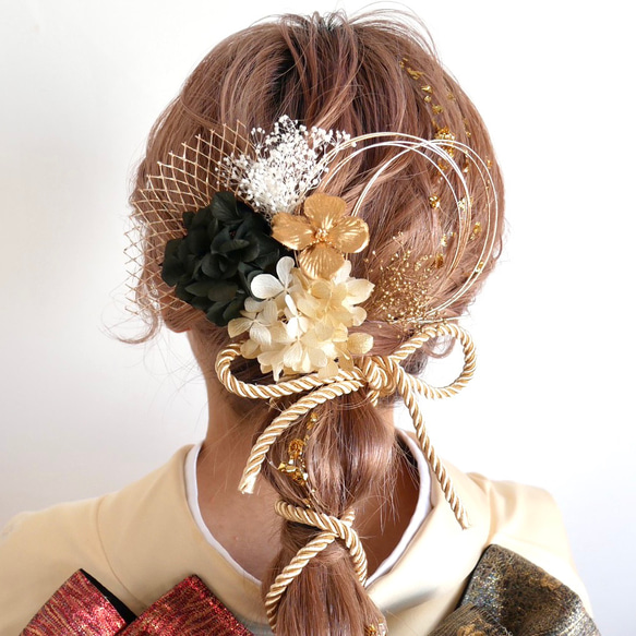 O93  ロープアレンジ　ドライフラワー　髪飾り　黒　ゴールド　卒業式　袴　成人式　振袖　結婚式 1枚目の画像