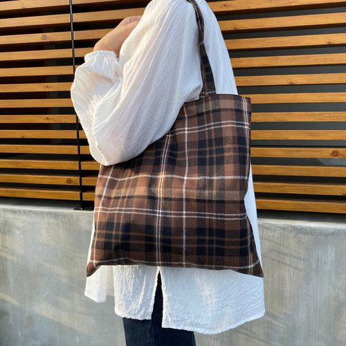 ブラウンチェックの肩掛けトート トートバッグ ポペンキー 通販