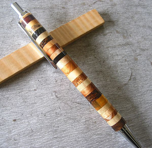 寄木木軸ペン 寄木】木軸シャープペン（0.5㎜）色とりどりの木材が綺麗【即日